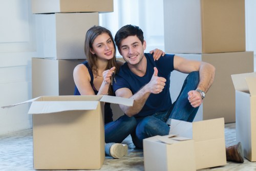 Packing and loading with a removal truck
